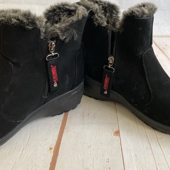Khombu Comfort Black Faux Fur-Lined Aura Waterproof Rubber Soled Wedge Boots - Picture 5 of 10